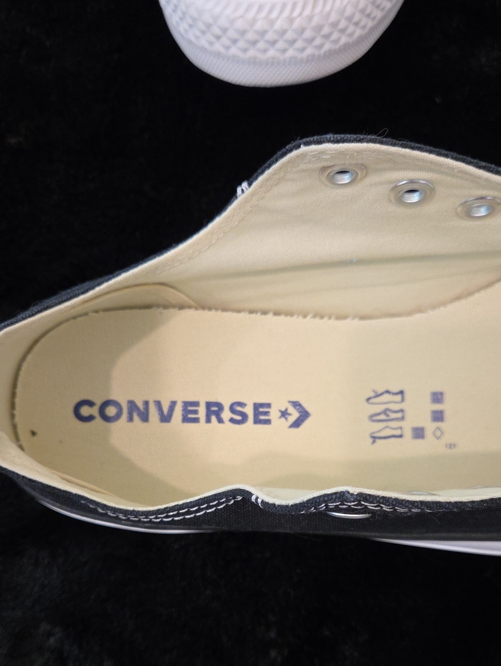 Converse Men's Black Canvas All Star Sneakers - Sz 11 - Picture 9 of 16